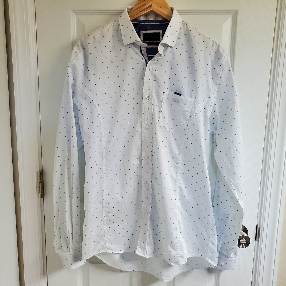 BUCKLE EightX Button Down Dress Shirt Size L Classic Fit Contrast Flip-Cuff